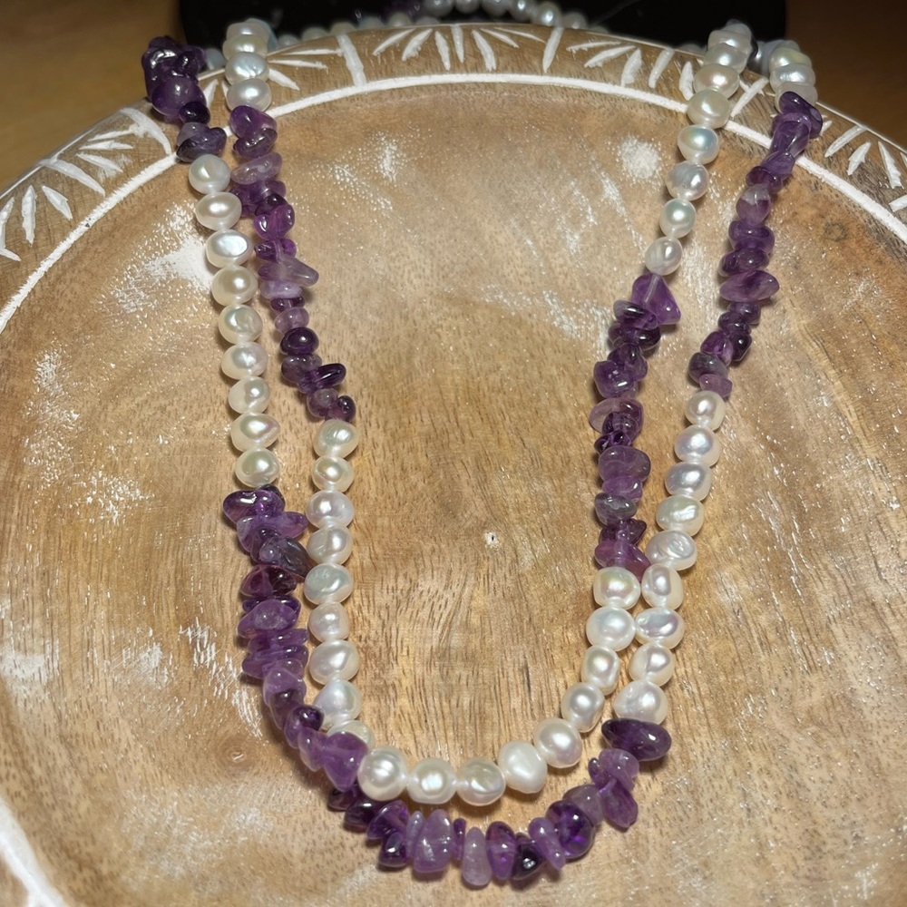 NWOT Genuine White Pearls & Amethyst Chip Infinity Wrap Necklace
